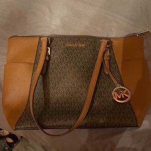 Brown Michael Kors bag! Great condition
